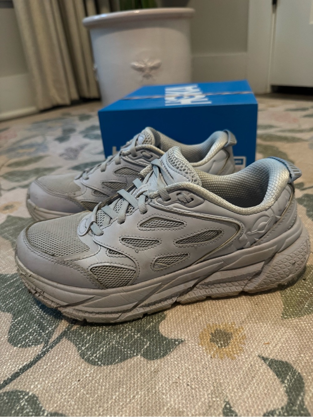 Hoka One One Clifton L in Ether Mirage W 7.5 - Picture 2 of 8